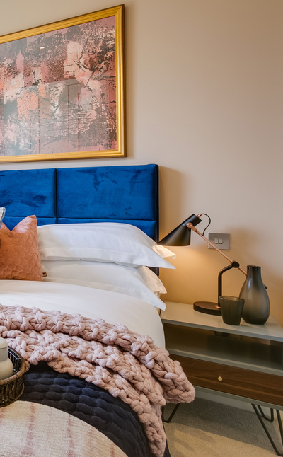 Jack Table Lamp (Black/Antique Copper)